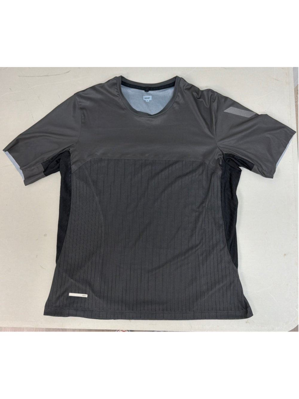 Soar Running Women's Hot Weather Shirt Sz Medium in Black/Forest Grey! - Picture 4 of 9